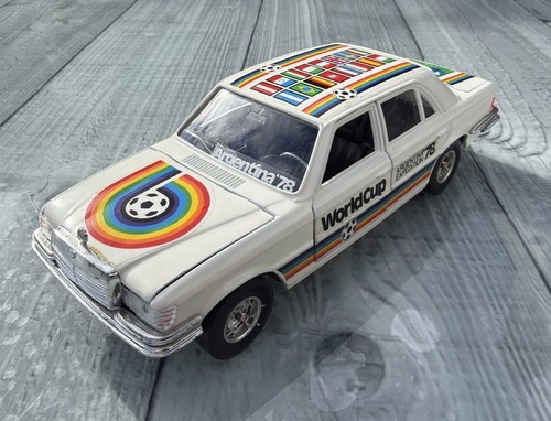 Bburago mercedes world cup - world,